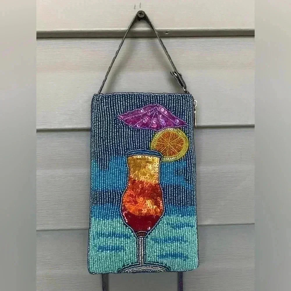 Bamboo Trading Company Daiquiri Club Crossbody /Wristlet Bag Beach 🏖️ 🍷